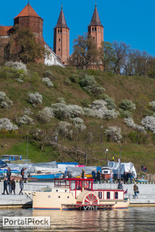 Nabrzeże otwarte. Balony poszły w górę - Zdjęcie główne