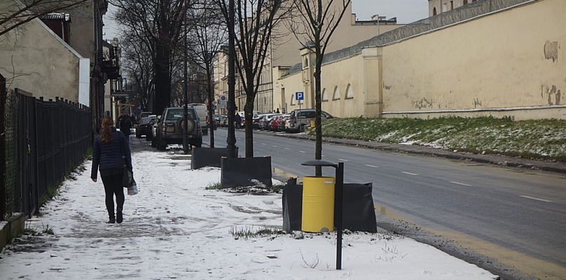 Rano kierowcy walczyli ze śniegiem. MZD zapewnia, że nie zaspało - Zdjęcie główne