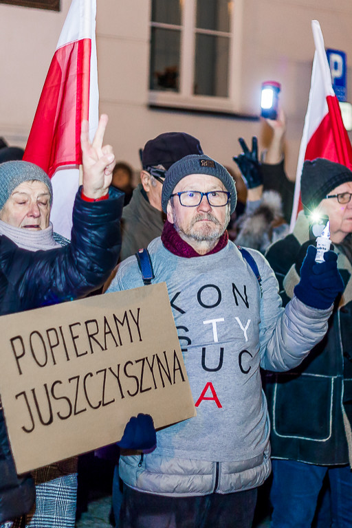 Protestowali solidarnie z sędziami - Zdjęcie główne