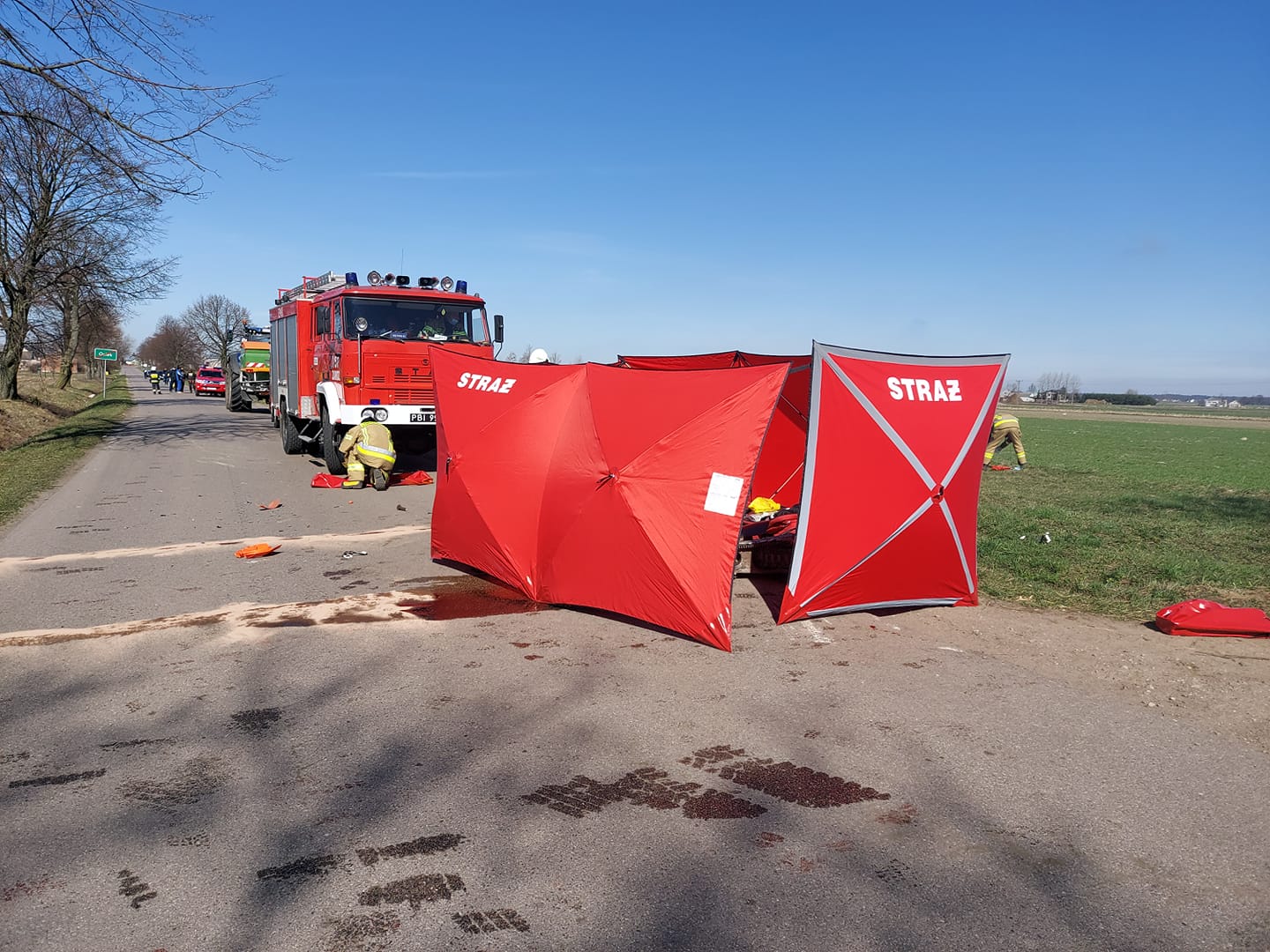 Śmiertelny wypadek. Motocyklista zderzył się z traktorem  - Zdjęcie główne