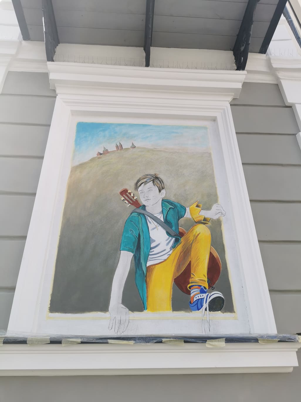 Ciekawy mural w centrum. Budynek przeszedł totalną metamorfozę [ZDJĘCIA] - Zdjęcie główne