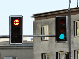 Nareszcie spokojnie skręcimy w lewo - Zdjęcie główne