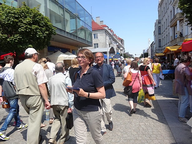 Apolityczny Jarmark Tumski z... politykami - Zdjęcie główne