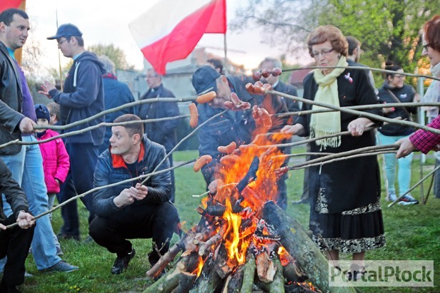 Weźcie gitary i chodźcie na ognisko! - Zdjęcie główne