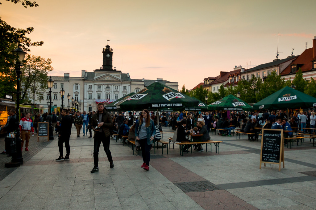 Festiwal foodtrucków rozpoczęty - Zdjęcie główne