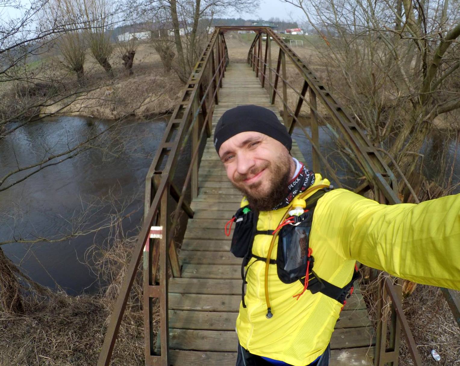 Przejdzie aż 400 km, by pokazać niecodzienne miejsca. Możemy pomóc - Zdjęcie główne