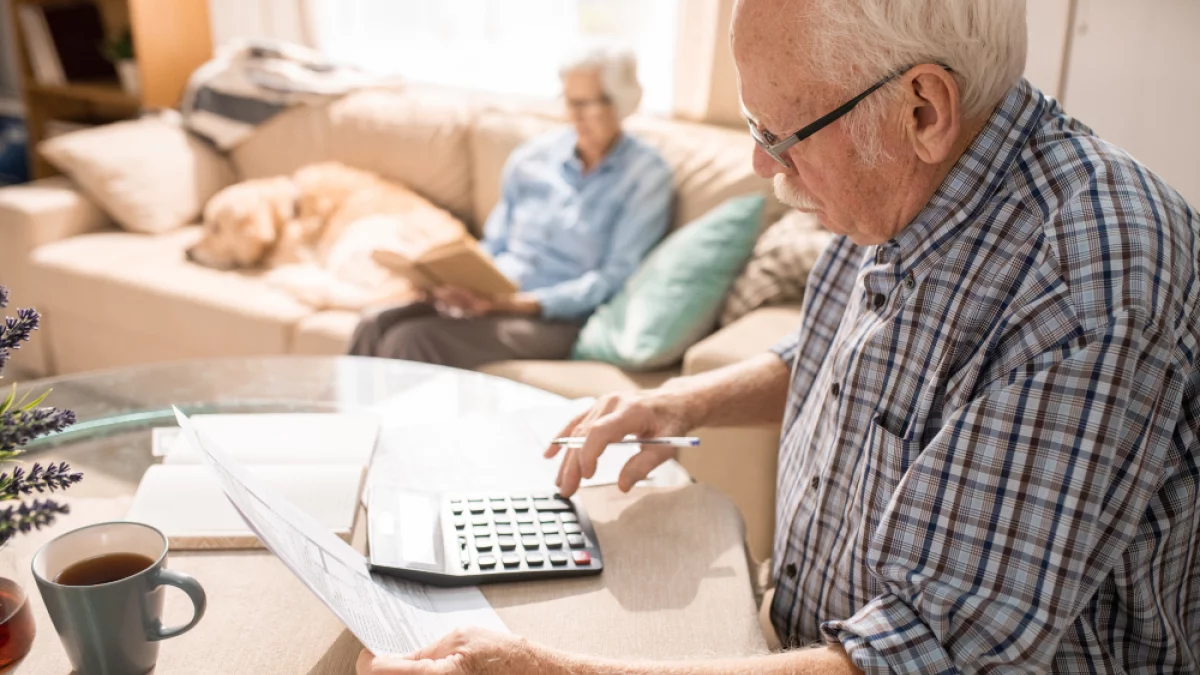 Podatek przy wypłacie z IKZE – jak rozliczyć środki na emeryturze?