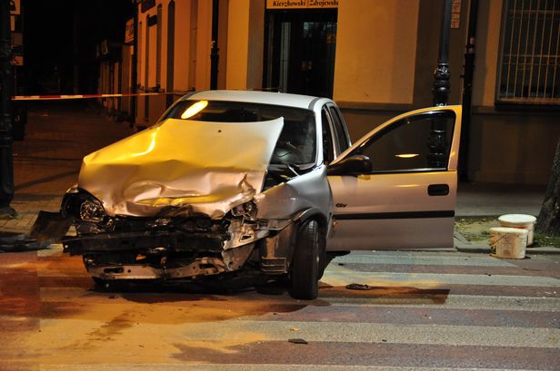 Wypadek na Bielskiej. Są ranni [FOTO] - Zdjęcie główne