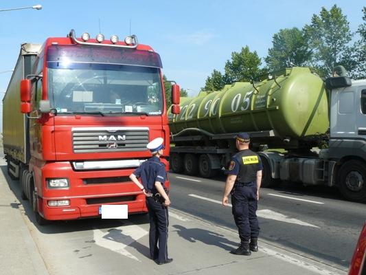 Sprytny kamuflaż płockiej drogówki - Zdjęcie główne