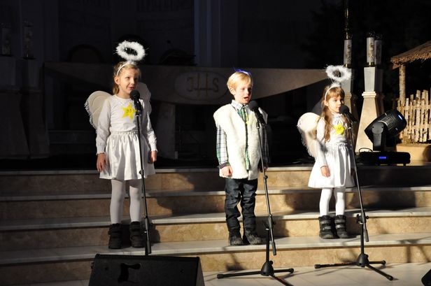 Wzruszające przedszkolne kolędowanie - Zdjęcie główne