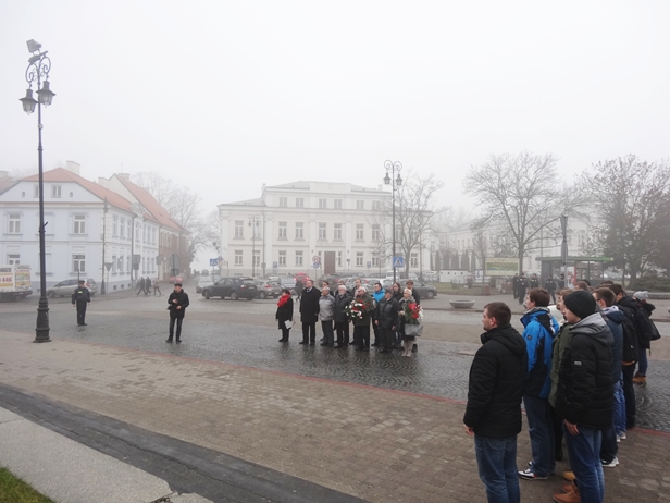 W onucach szli do Płocka po lodzie [FOTO] - Zdjęcie główne