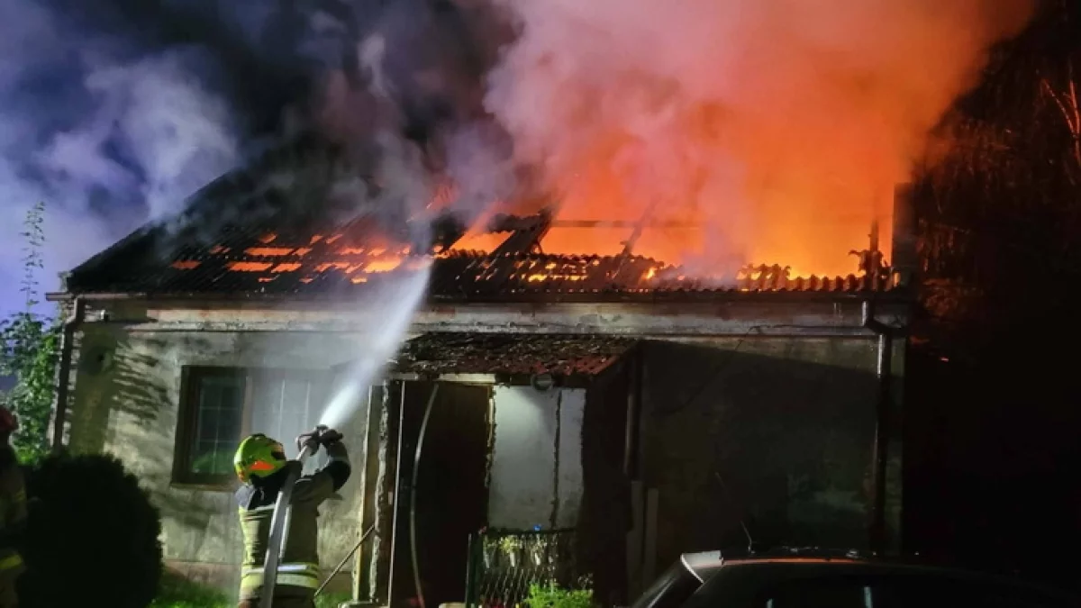 Potężna nocna burza na Mazowszu, piorun uderzył w dom. W środku rodzice z czwórką dzieci