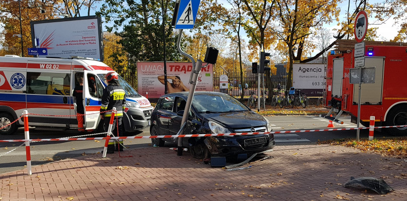 Wypadek w centrum. Korki, dwoje dzieci w szpitalu - Zdjęcie główne
