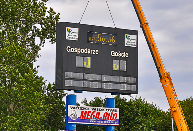 Znika tablica na stadionie. Będzie nowa - Zdjęcie główne