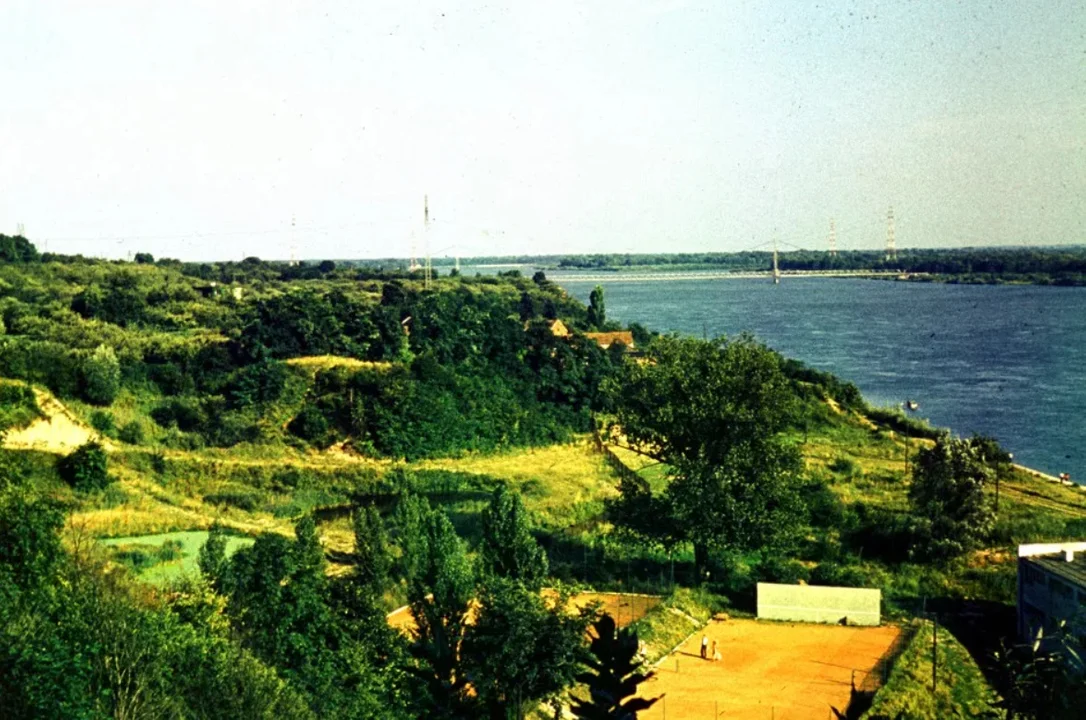 Skarpa przed zagospodarowaniem przez ZOO, 1974 r., autor: Ryszard Bielawski 