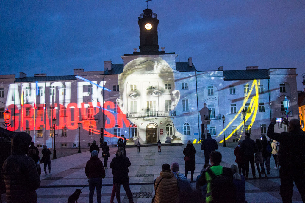 Płock sprzed 100 lat. Magia kolorów na ratuszu [FOTO] - Zdjęcie główne