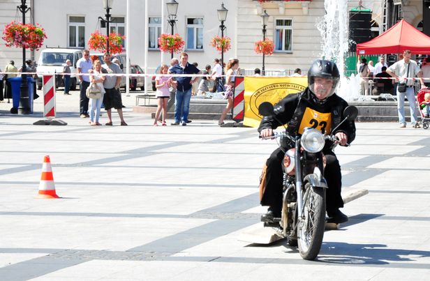 Raj dla miłośników motoryzacji i historii - Zdjęcie główne