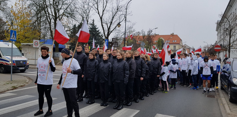 Bieg Niepodległości. Pobiegli z biało-czerwoną [FOTO, FILM] - Zdjęcie główne