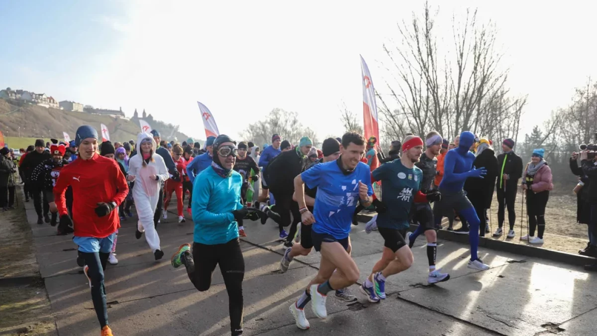 Sportowe pożegnanie roku w Płocku! Pobiegną postacie z filmów, bajek i inne kolorowe stwory - Zdjęcie główne