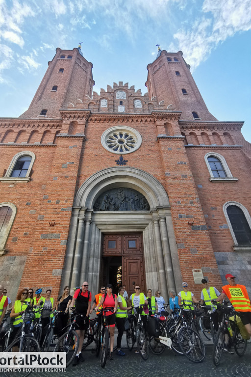 Pielgrzymka rowerowa wyruszyła na Jasną Górę - Zdjęcie główne