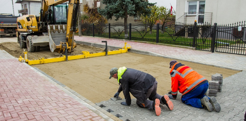 Trwa budowa ulicy na Borowiczkach. Prace zakończą się w grudniu - Zdjęcie główne