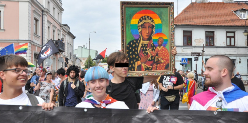 Tymczasowo aresztowany aktywista LGBT przebywa w płockim więzieniu - Zdjęcie główne