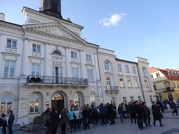 Wyły syreny. Było je w ogóle słychać? - Zdjęcie główne