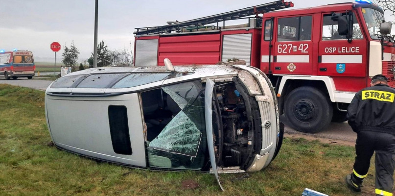 Niebezpiecznie koło Bielska. Volkswagen wypadł z drogi - Zdjęcie główne