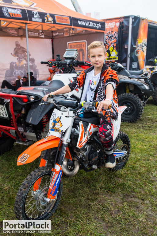 Setki pojazdów, tysiące fanów motoryzacji - Zdjęcie główne