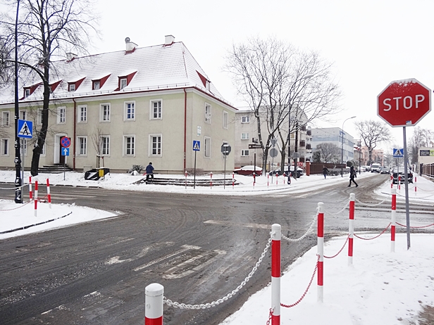 Autobus potrącił dwie nastolatki - Zdjęcie główne