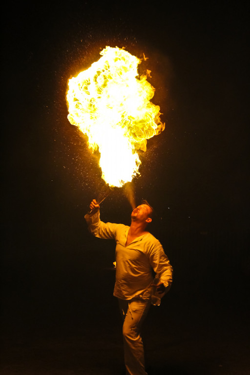 Średniowieczne fireshow, czyli Oparzelisko na Wzgórzu Tumskim - Zdjęcie główne