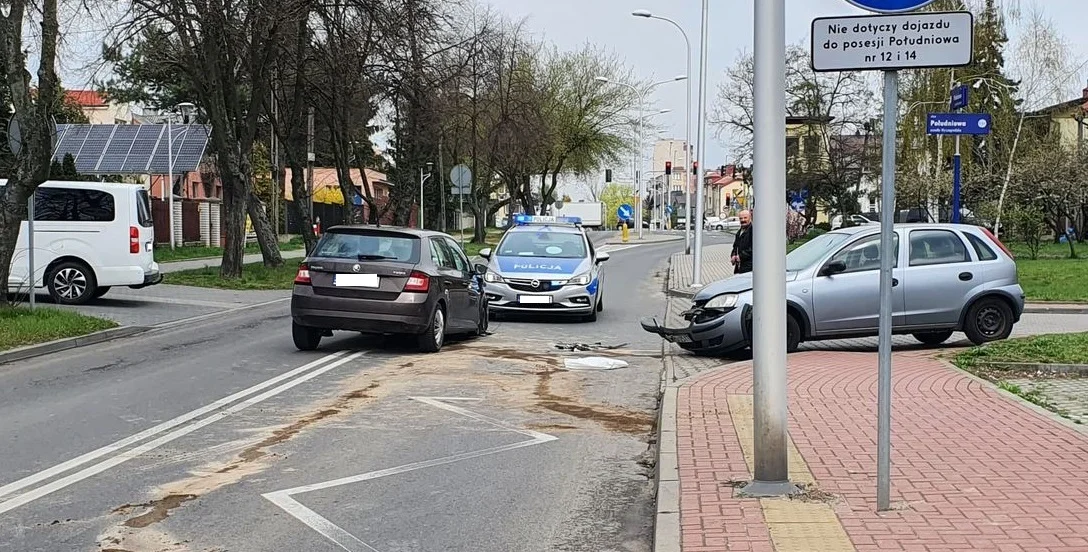 Wypadek w Płocku. Jedna osoba w szpitalu, są utrudnienia - Zdjęcie główne