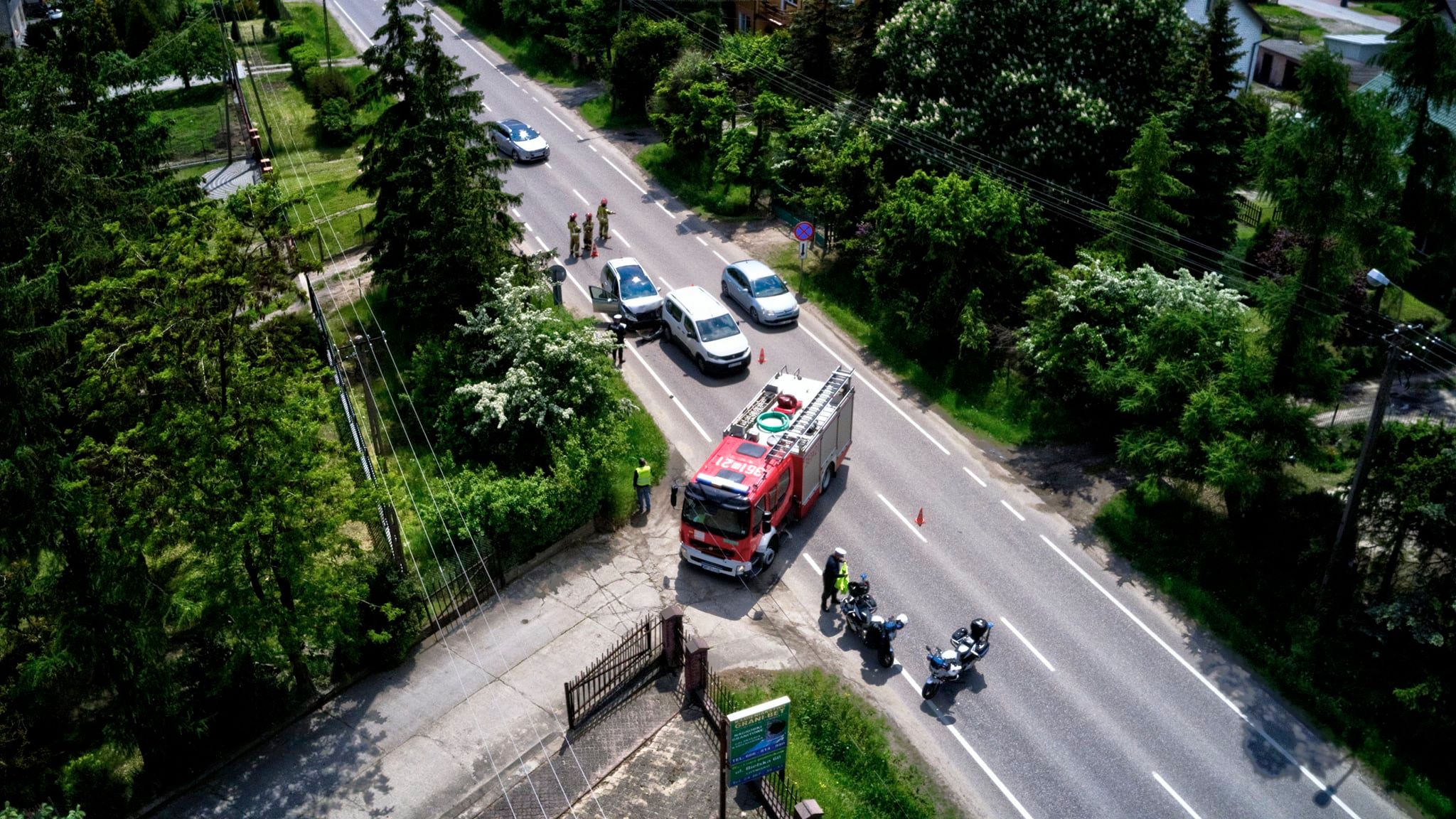 Wypadek pod Płockiem. Ranna kobieta w ciąży [ZDJĘCIA] - Zdjęcie główne