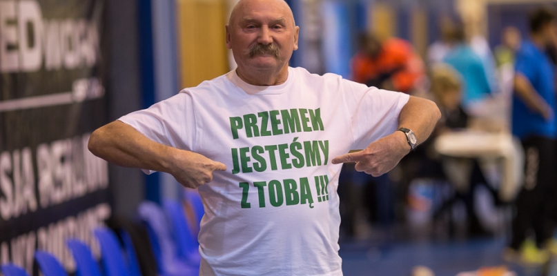 Przemek, jesteśmy z Tobą! Jutrzenka wygrała dla trenera [FOTO] - Zdjęcie główne