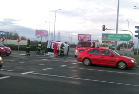 Wypadek. Auto uderzyło w karetkę [FOTO] - Zdjęcie główne