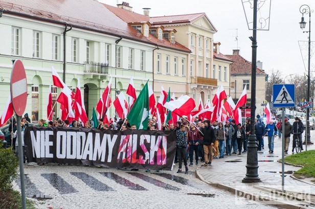 Przeszedł marsz przeciwko imigrantom  - Zdjęcie główne