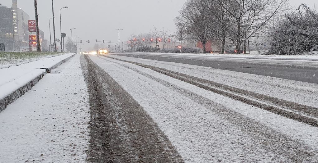 Uważajcie na drogach i chodnikach. Synoptycy prognozują gołoledź - Zdjęcie główne