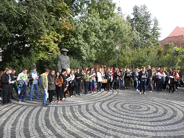 Flashmob na Tumskiej. Zaskoczeni? [FOTO] - Zdjęcie główne