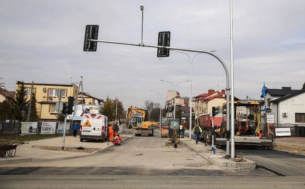 Trwają prace na Spółdzielczej. Modernizacja „dobiega końca” - Zdjęcie główne