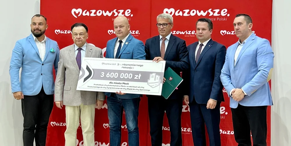 Pieniądze z Mazowsza na lokalne inwestycje, w tym na przebudowę ul. Łukasiewicza [ZDJĘCIA] - Zdjęcie główne