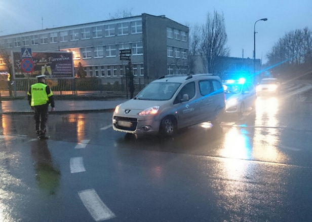 Zderzenie dwóch aut. Są korki [FOTO] - Zdjęcie główne