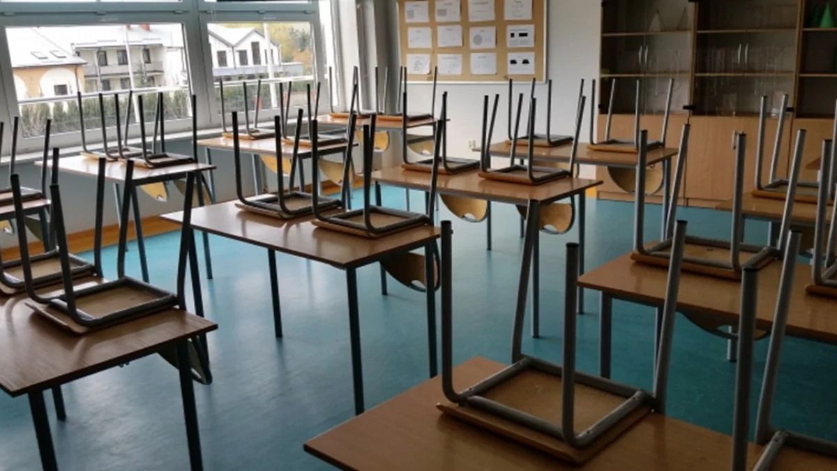 Samorząd może sam otworzyć, ale zamknąć sam nie może, choćby gdy dokłada furę kasy. Prawo jest kuriozalne [KOMENTARZ]