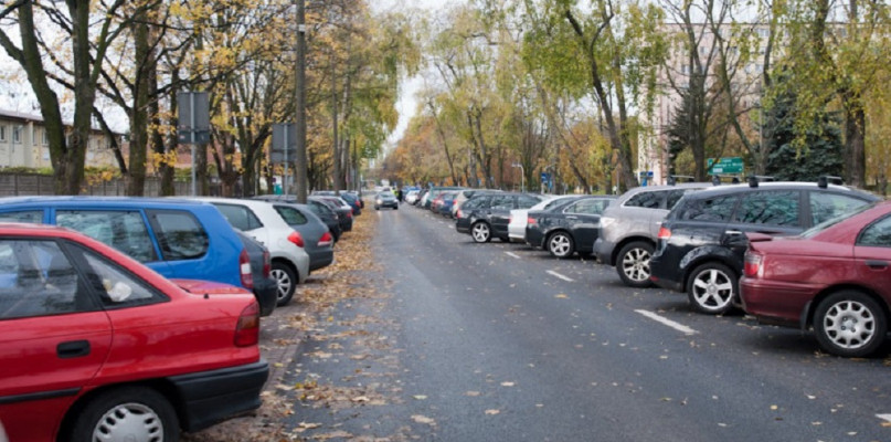 Darmowe autobusy i zmiany w organizacji ruchu. W okresie Wszystkich Świętych pojedziemy inaczej - Zdjęcie główne