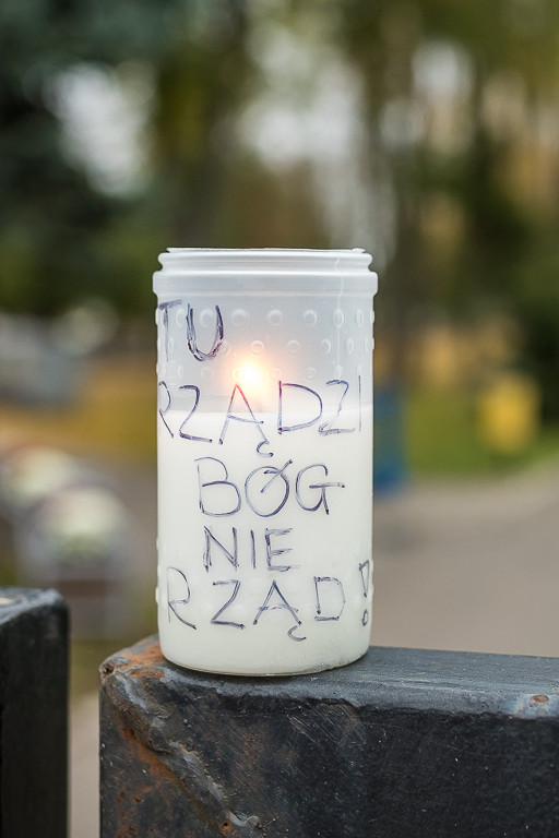 Protest mieszkańców pod cmentarzem komunalnym - Zdjęcie główne