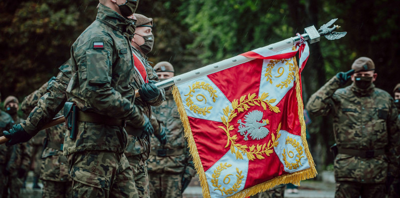 Nowy sztandar Terytorialsów. Płocki akcent w tle - Zdjęcie główne