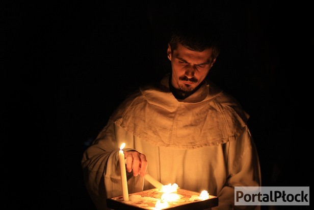 Cofamy się do średniowiecza. Od jutra - Zdjęcie główne