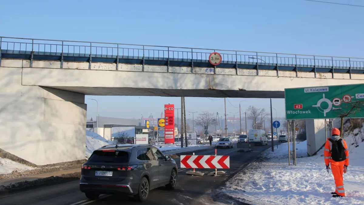 Stoi i niszczeje albo jest niszczony. Radny chce, aby dostał nowe życie. "To istotny punkt odniesienia"