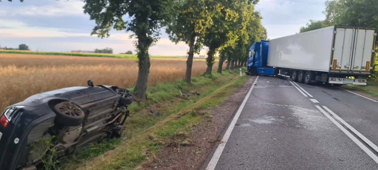 Zderzenie na drodze krajowej nr 60. Są utrudnienia w ruchu [ZDJĘCIA] - Zdjęcie główne