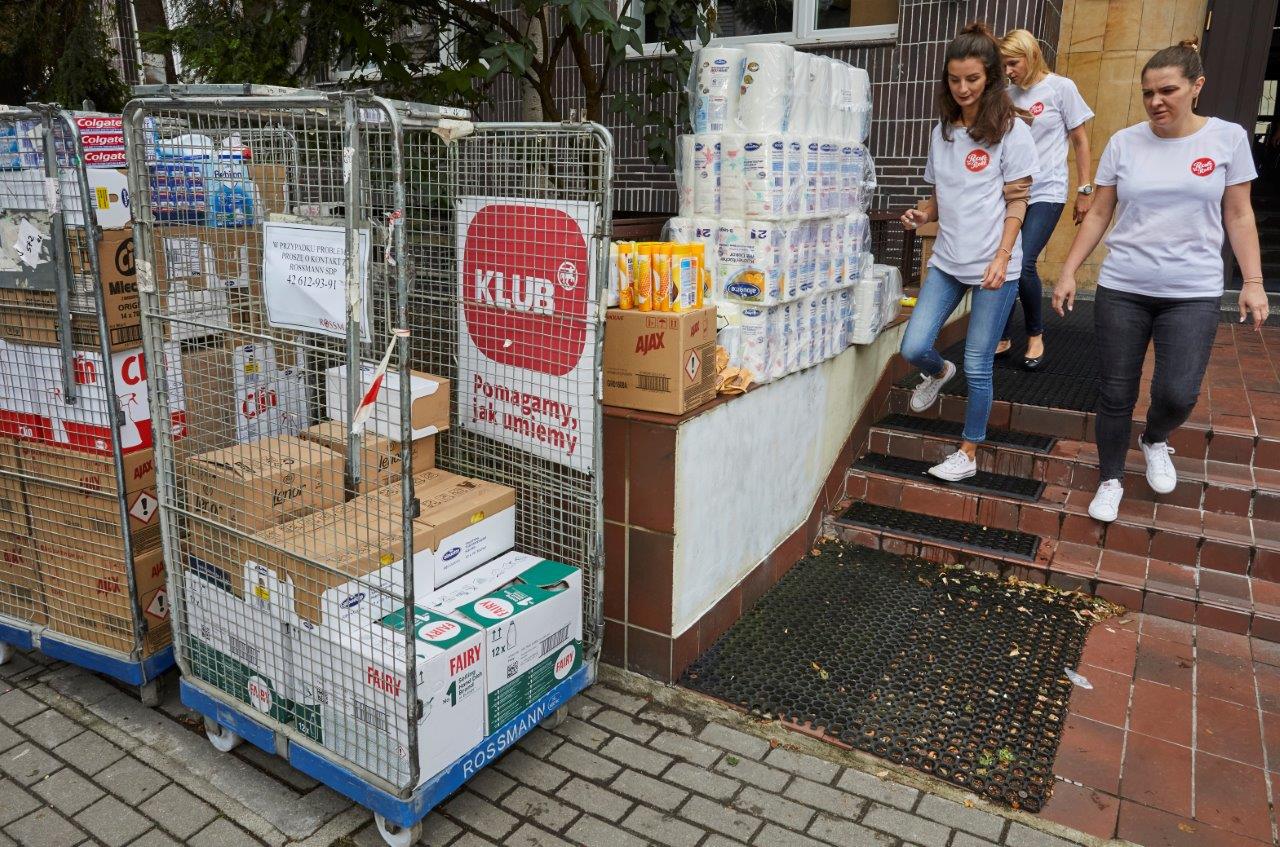 Pomagamy jak umiemy - Zdjęcie główne