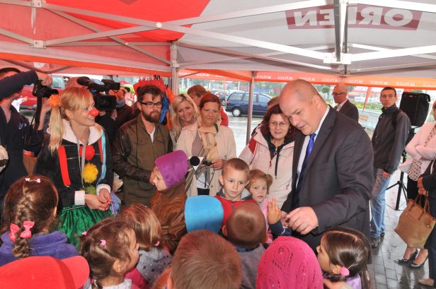 Nowy plac i fontanna przetestowane. I jak? - Zdjęcie główne